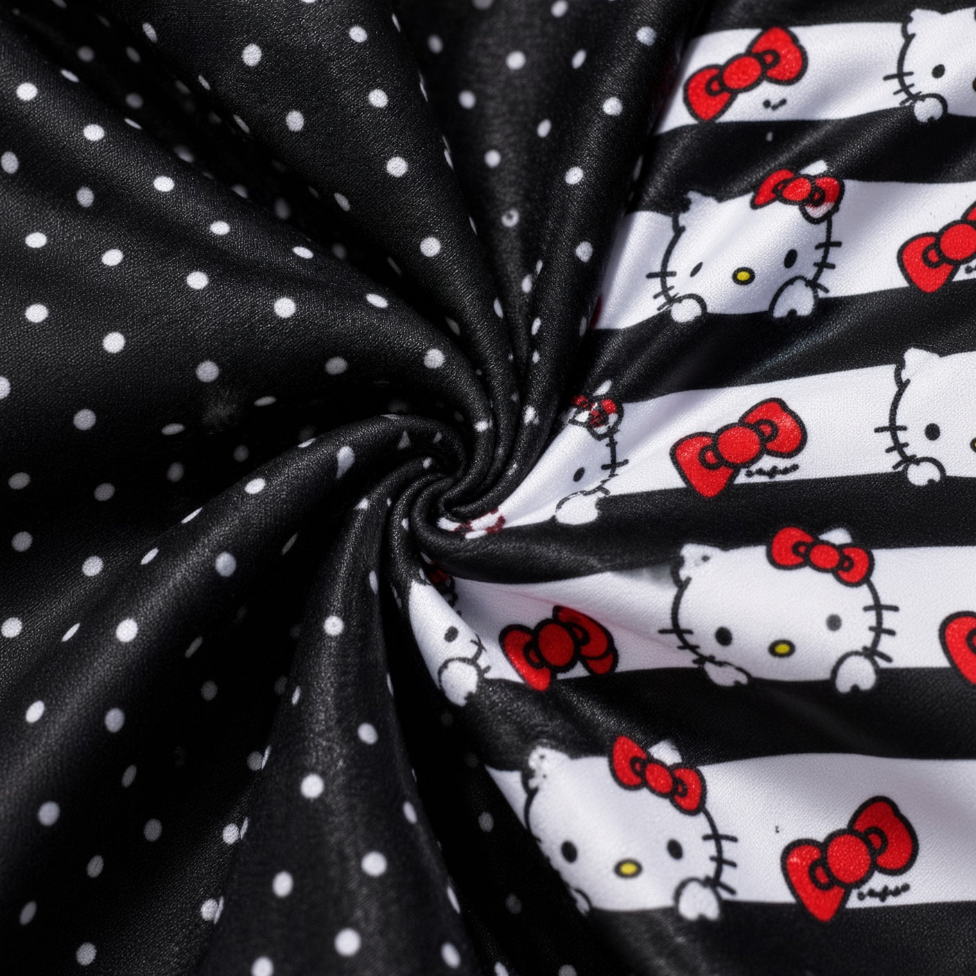 HELLO KITTY PENTAGRAM BIKINI SET